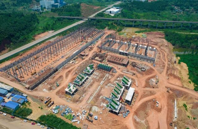 【直擊現場】時產3000噸綠色環保智能破碎工廠項目開足馬力建設中